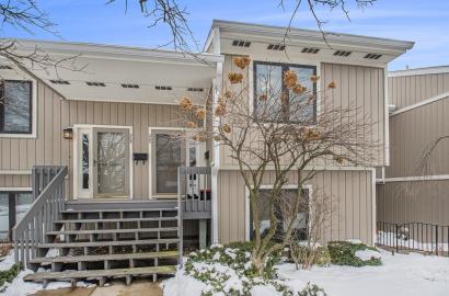 Osaka Heights Apartment